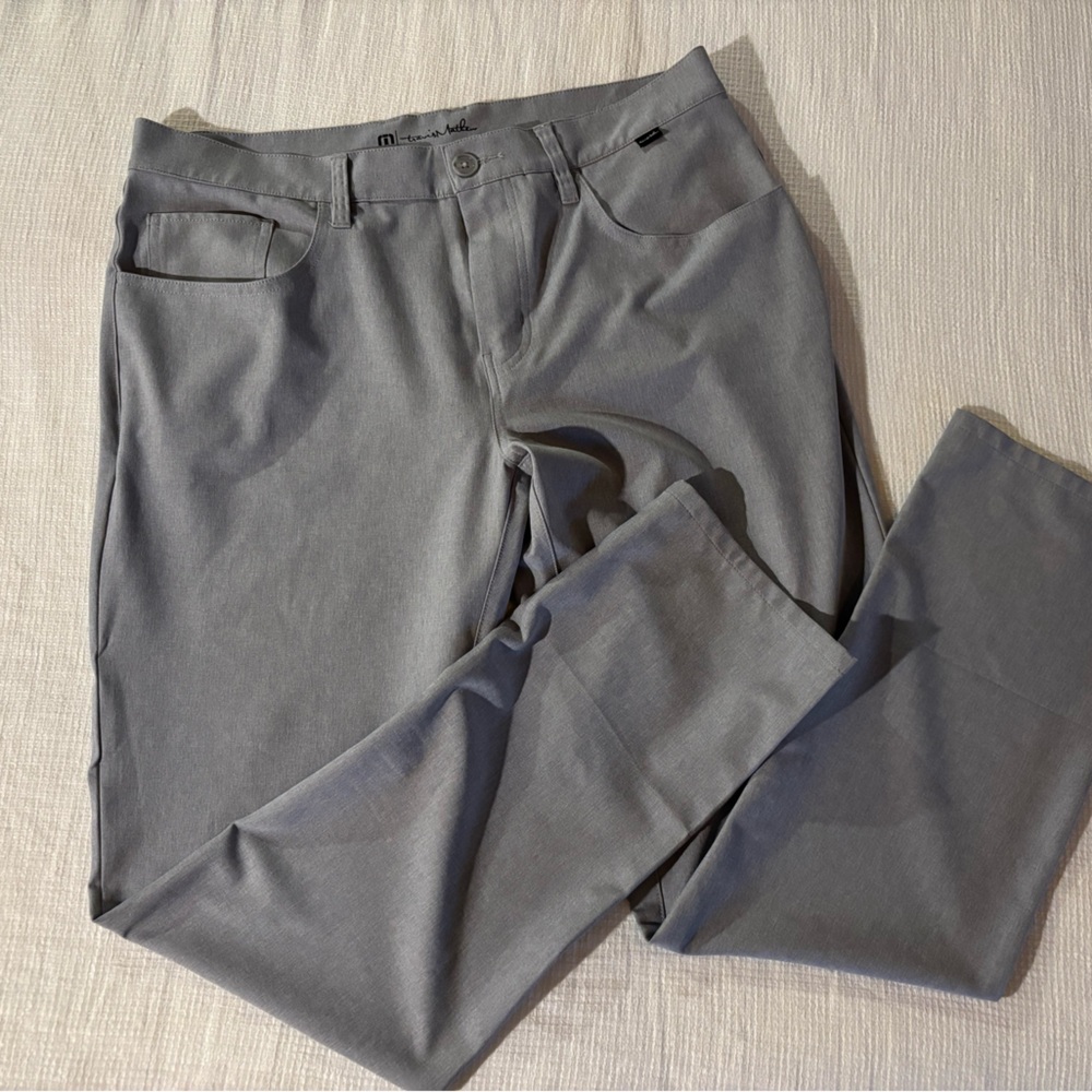 TravisMathew Open To Close Golf Pant - Men’s size 34